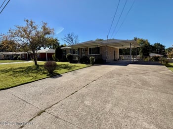 5604 Sterling Dr, Louisville, KY 40216