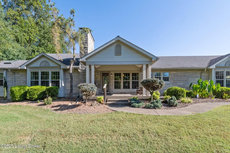 5607 Blevins Gap Rd, Louisville, KY 40272