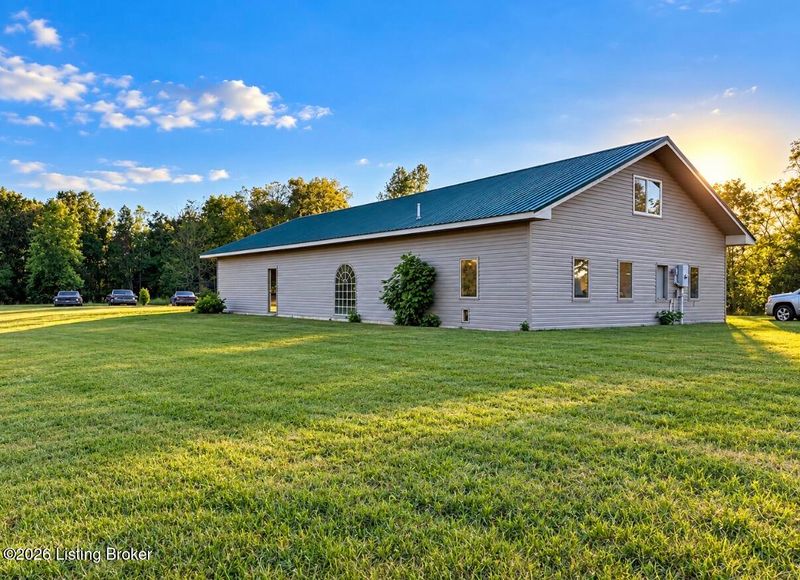 561 Fields Ln, Clarkson, KY 42726
