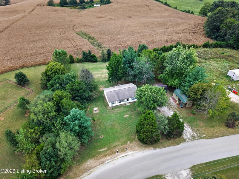 561 Yates Chapel Rd, Cecilia, KY 42724