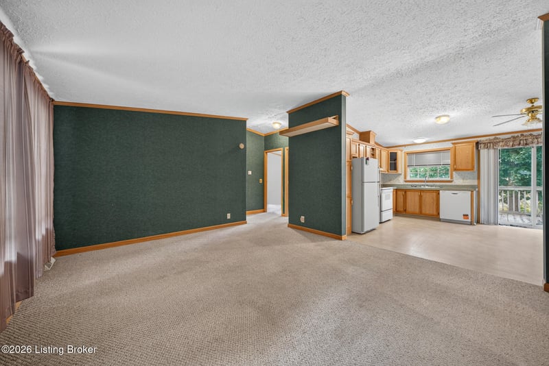 561 Yates Chapel Rd, Cecilia, KY 42724