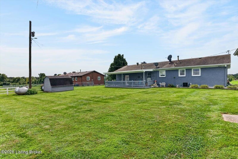 5648 Fisherville Rd, Simpsonville, KY 40067