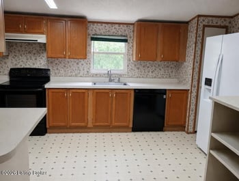 568 Brown Hollow Rd, Hustonville, KY 40437