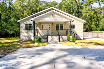 569 Pitts Point Rd, Shepherdsville, KY 40165