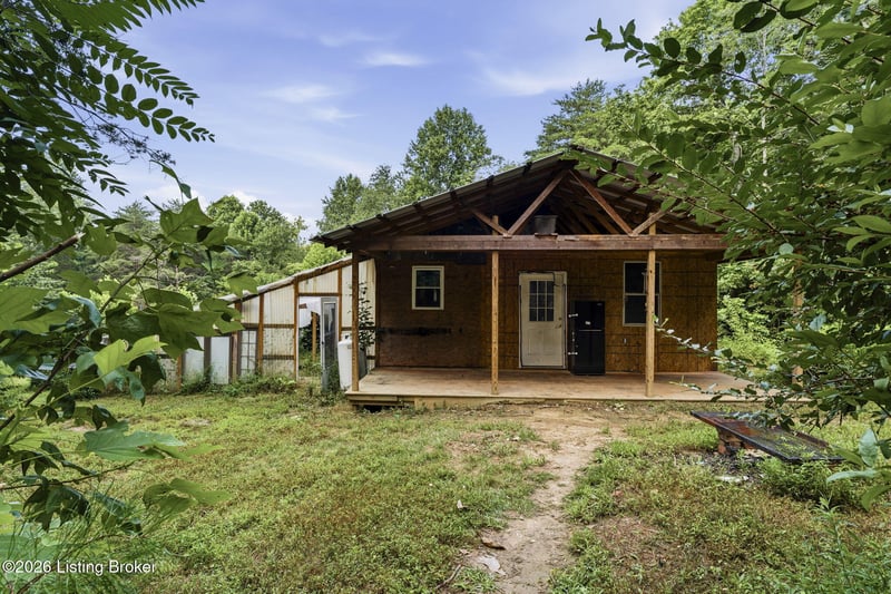 570 Spencer School Rd, Hodgenville, KY 42748