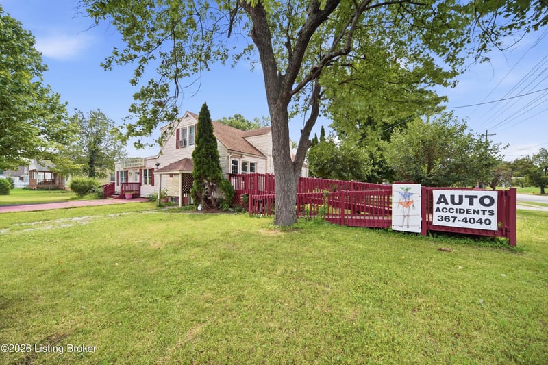5701 S 3rd St, Louisville, KY 40214