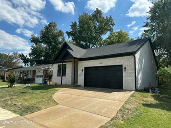 5703 Spicewood Ln, Louisville, KY 40219