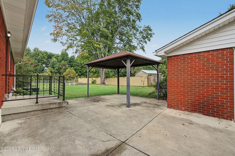5707 Undine Dr, Louisville, KY 40216