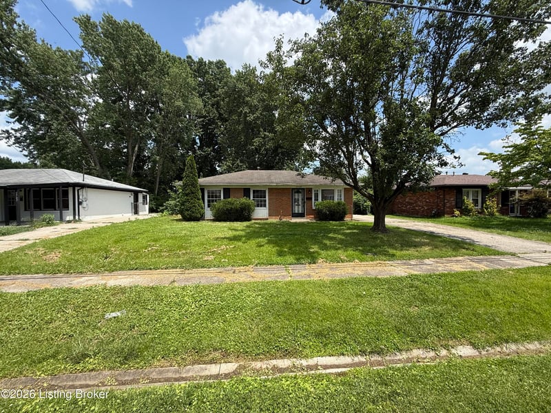 5709 Elmer Ln, Louisville, KY 40214