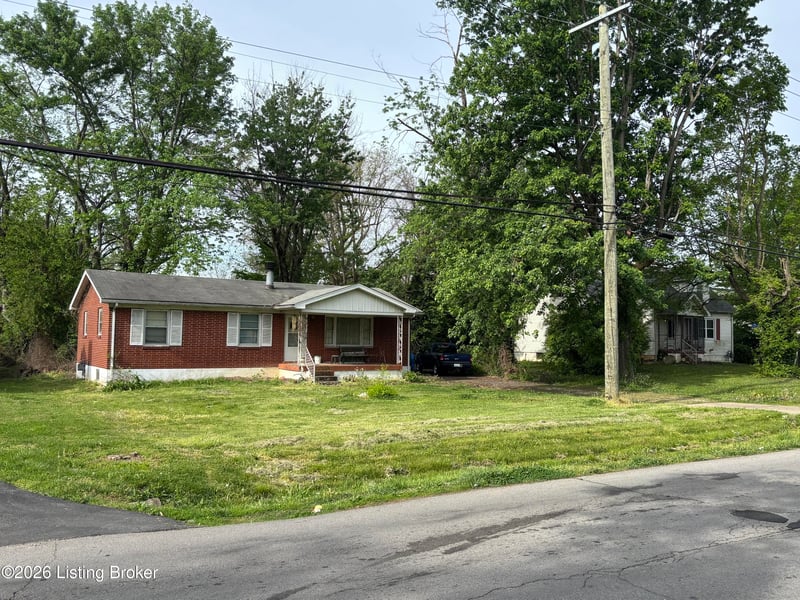 5716 Barrett Ln, Louisville, KY 40272