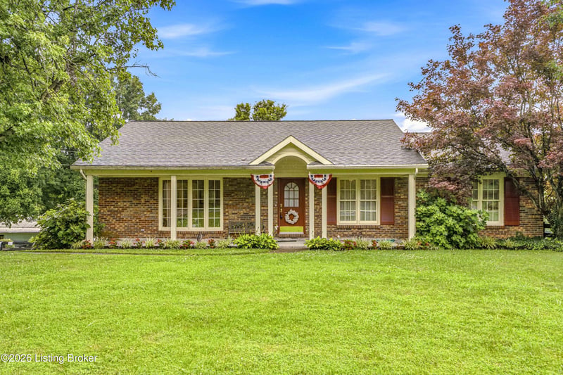 574 Hinkle Ln, Shelbyville, KY 40065