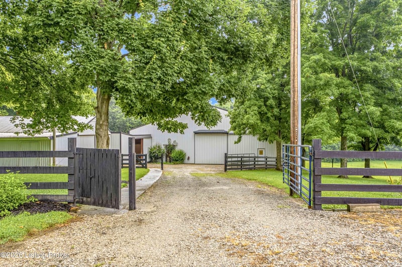 574 Hinkle Ln, Shelbyville, KY 40065