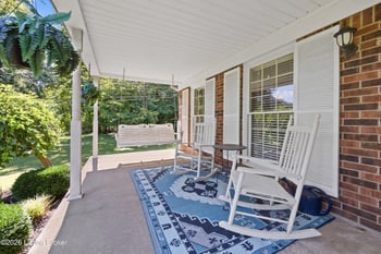 574 Pine Creek Rd, Shepherdsville, KY 40165