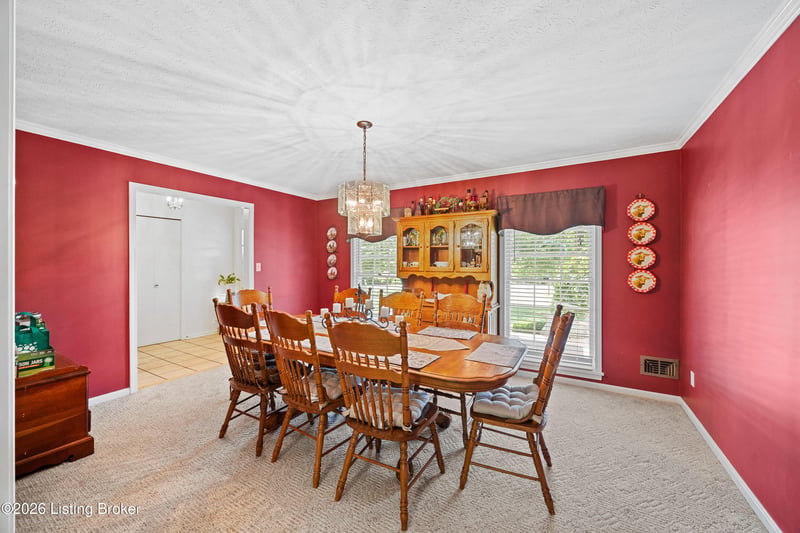 574 Pine Creek Rd, Shepherdsville, KY 40165