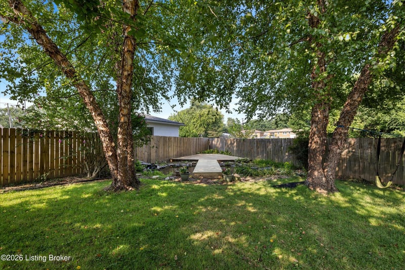 5741 Dorinda Dr, Louisville, KY 40258