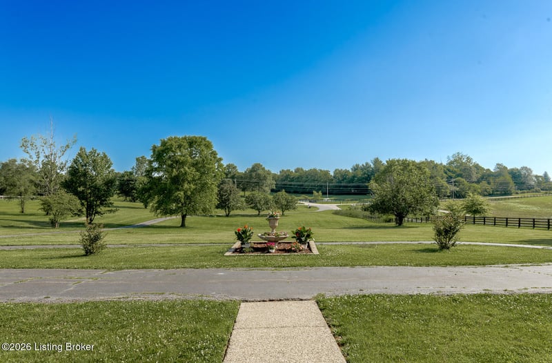 575 Aiken Rd, Shelbyville, KY 40065