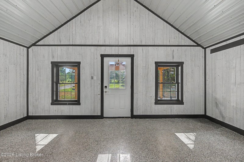 575 Larry Hope Rd, Summer Shade, KY 42166