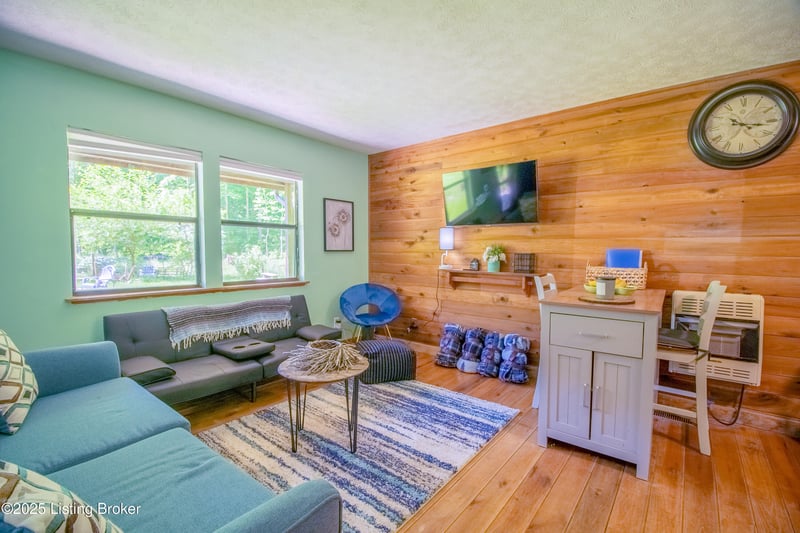 577 Midnight Pass Rd, Wellington, KY 40387