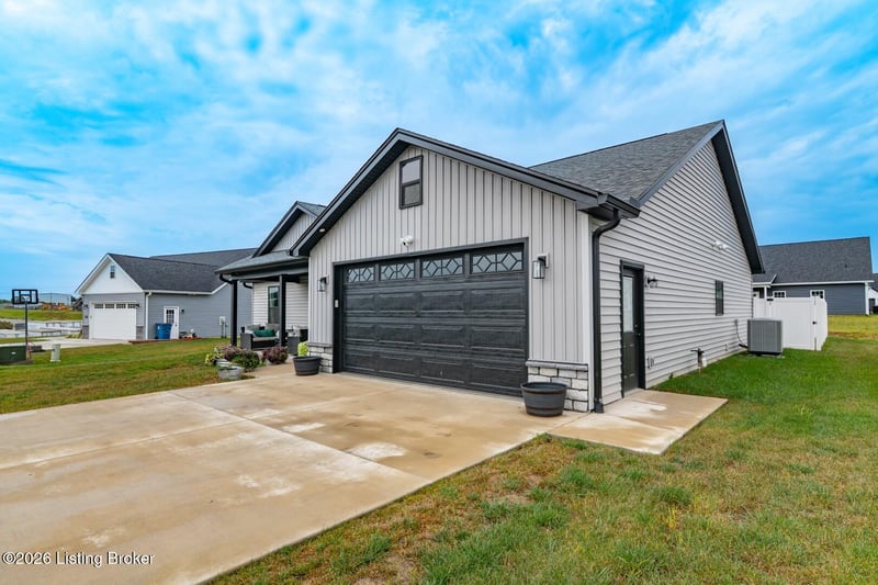 58 Robert Allen Ln, Brandenburg, KY 40108