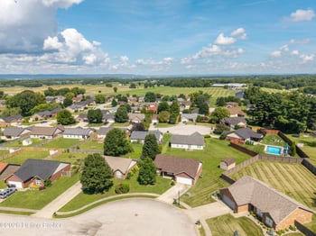 5802 Quarter Ct, Jeffersonville, IN 47130