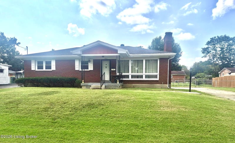 5812 Hornbeam Ln, Louisville, KY 40258