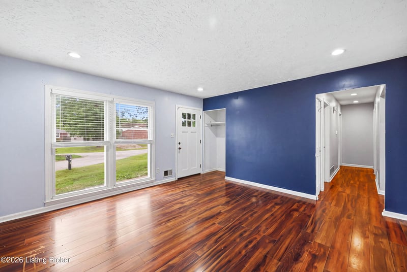 5820 Brandywyne Ct, Louisville, KY 40291