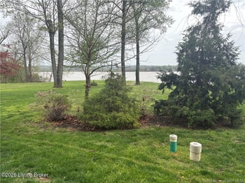 5820 Upper River Rd #B, Jeffersonville, IN 47130