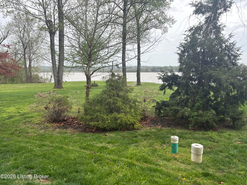 5820 Upper River Rd #B, Jeffersonville, IN 47130