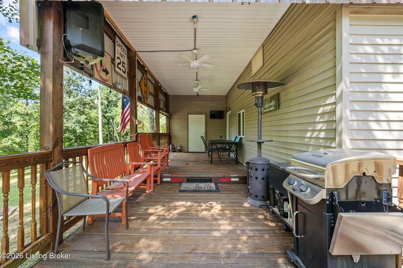 585 Trailwoods Dr, Leitchfield, KY 42754
