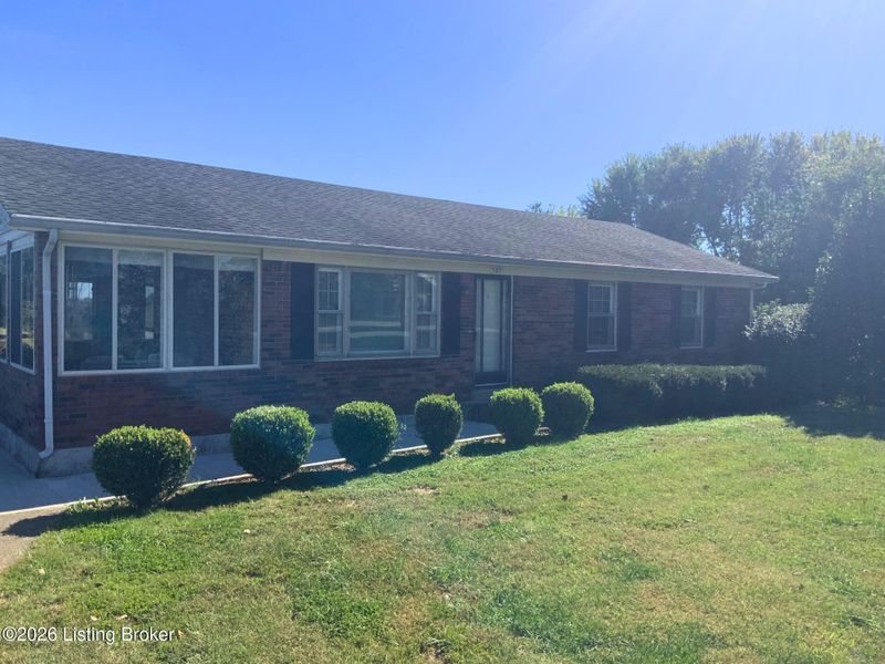 589 Greer Ln, Bardstown, KY 40004