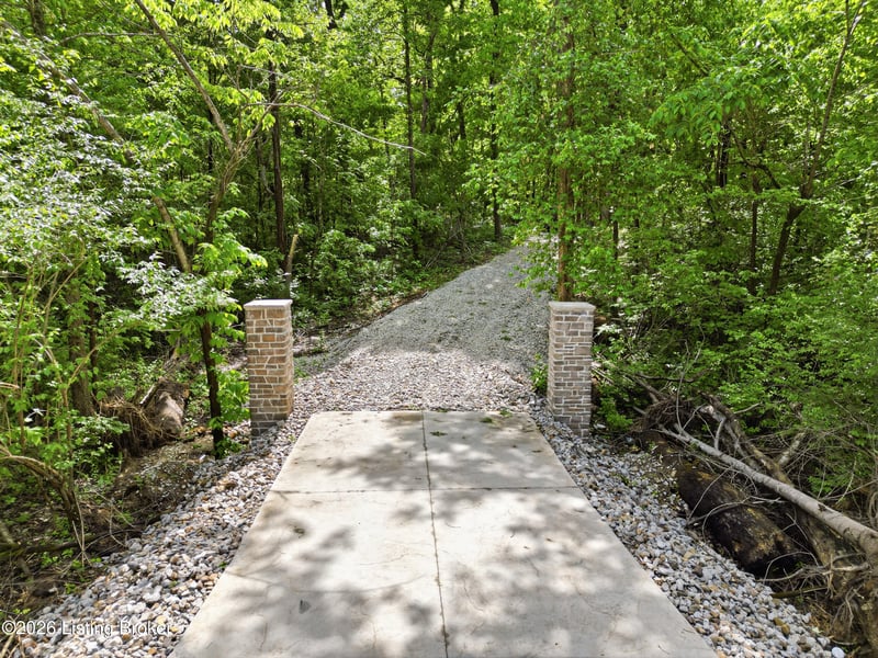5900 Billtown Rd, Louisville, KY 40299