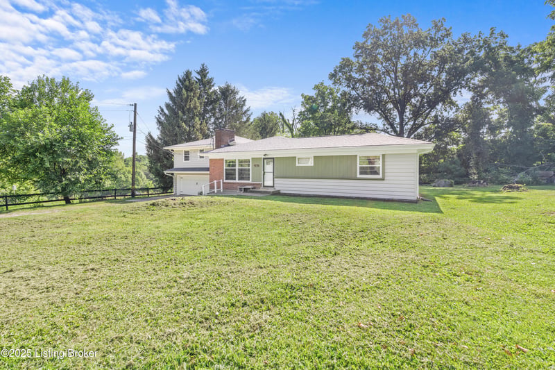 5901 S Watterson Trl, Louisville, KY 40291