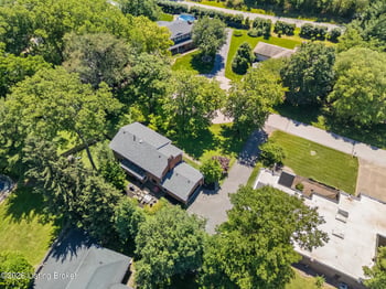 5905 Grayson Ct, Louisville, KY 40222