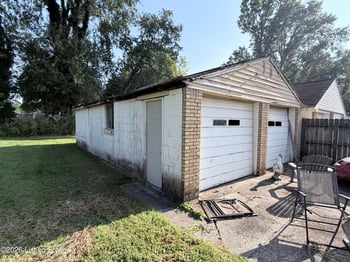 5905 Noah Dr, Louisville, KY 40258
