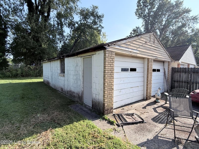 5905 Noah Dr, Louisville, KY 40258