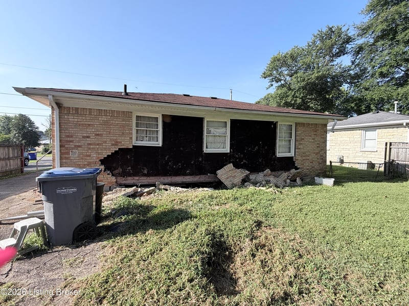 5905 Noah Dr, Louisville, KY 40258