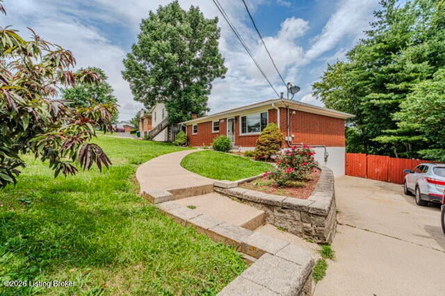5905 Whispering Hills Blvd, Louisville, KY 40219