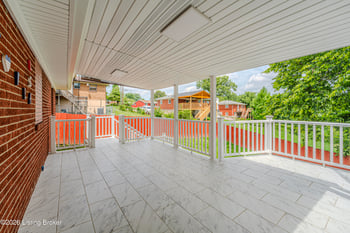 5905 Whispering Hills Blvd, Louisville, KY 40219