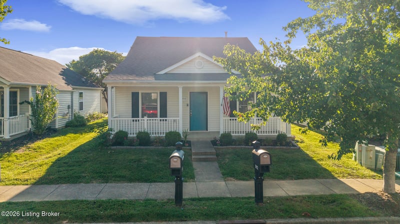 5912 Brandon Dunes Dr, Louisville, KY 40228