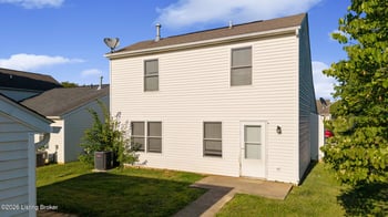 5912 Brandon Dunes Dr, Louisville, KY 40228