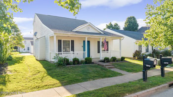 5912 Brandon Dunes Dr, Louisville, KY 40228