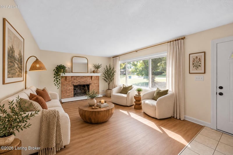 5913 Colebrooke Ln, Louisville, KY 40219