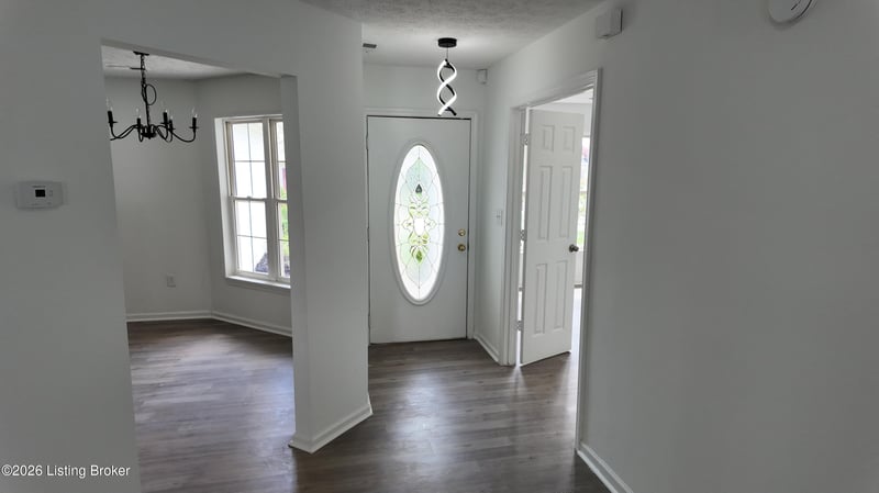 5925 Grandel Meadow Ct, Louisville, KY 40258