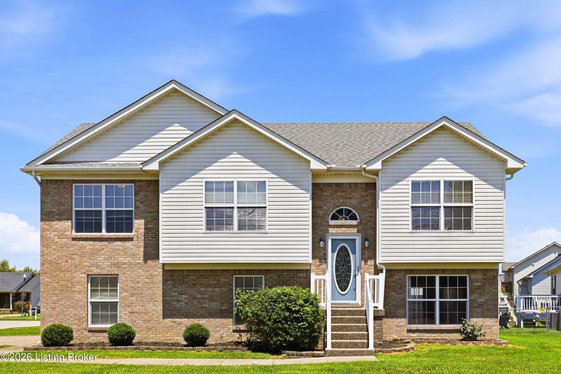 597 Oak Grove Blvd, Shepherdsville, KY 40165