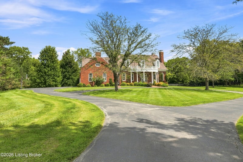60 Lizas Cir, Simpsonville, KY 40067