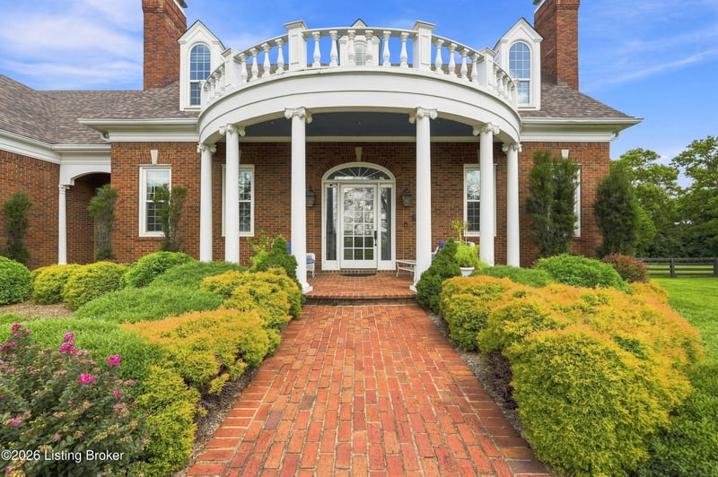 60 Lizas Cir, Simpsonville, KY 40067