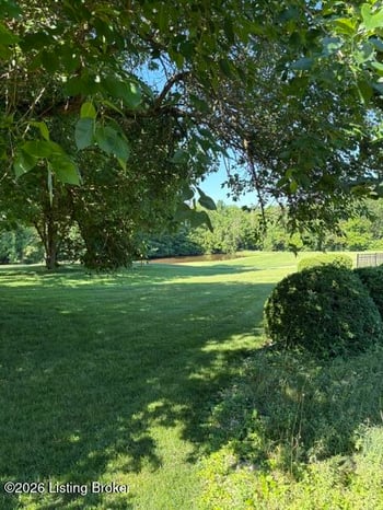 60 Osage Trl, Louisville, KY 40245