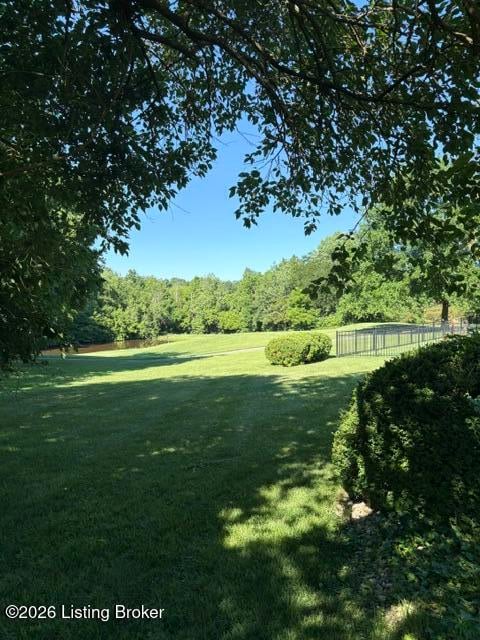 60 Osage Trl, Louisville, KY 40245