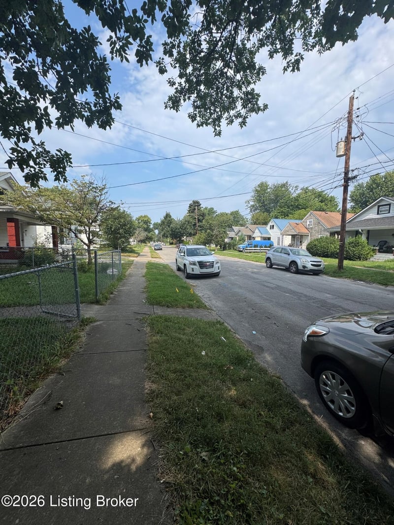 600 Beecher St, Louisville, KY 40215