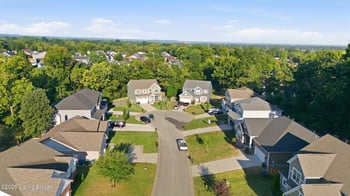 6002 Ledgerock Cove Pl, Louisville, KY 40219